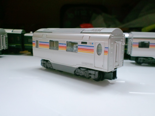 スロネE27-101